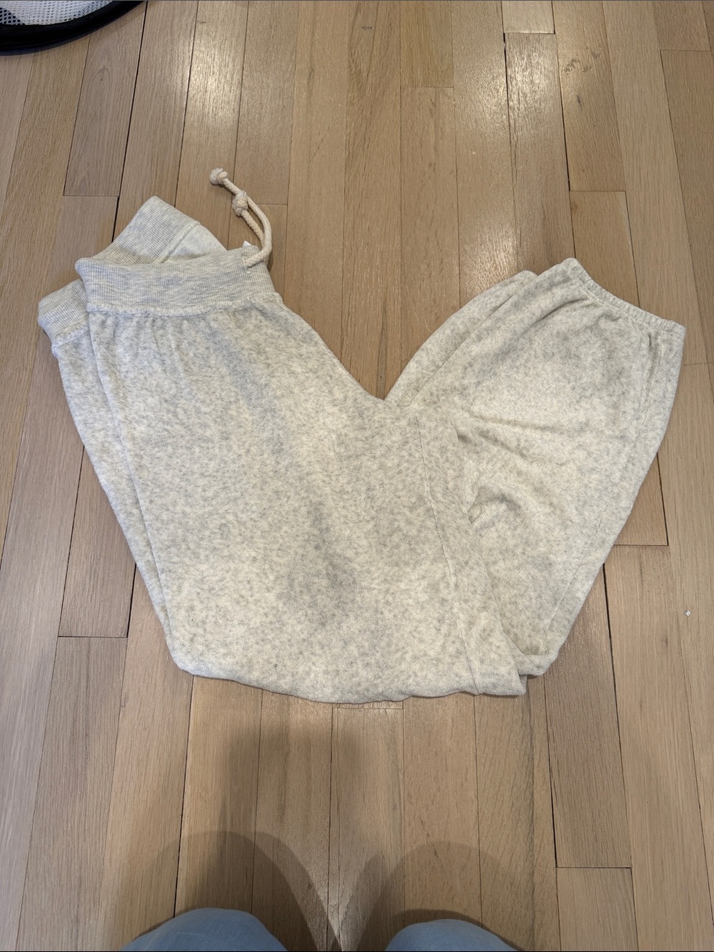 Perfect white tee terry pants